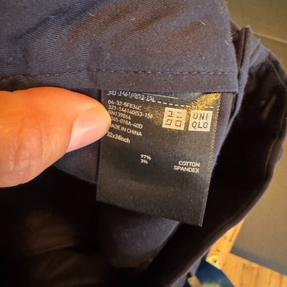 Uniqlo Men's Navy Blue Flat Front Chino Pants, Size 32x34 - Picture 3 of 5